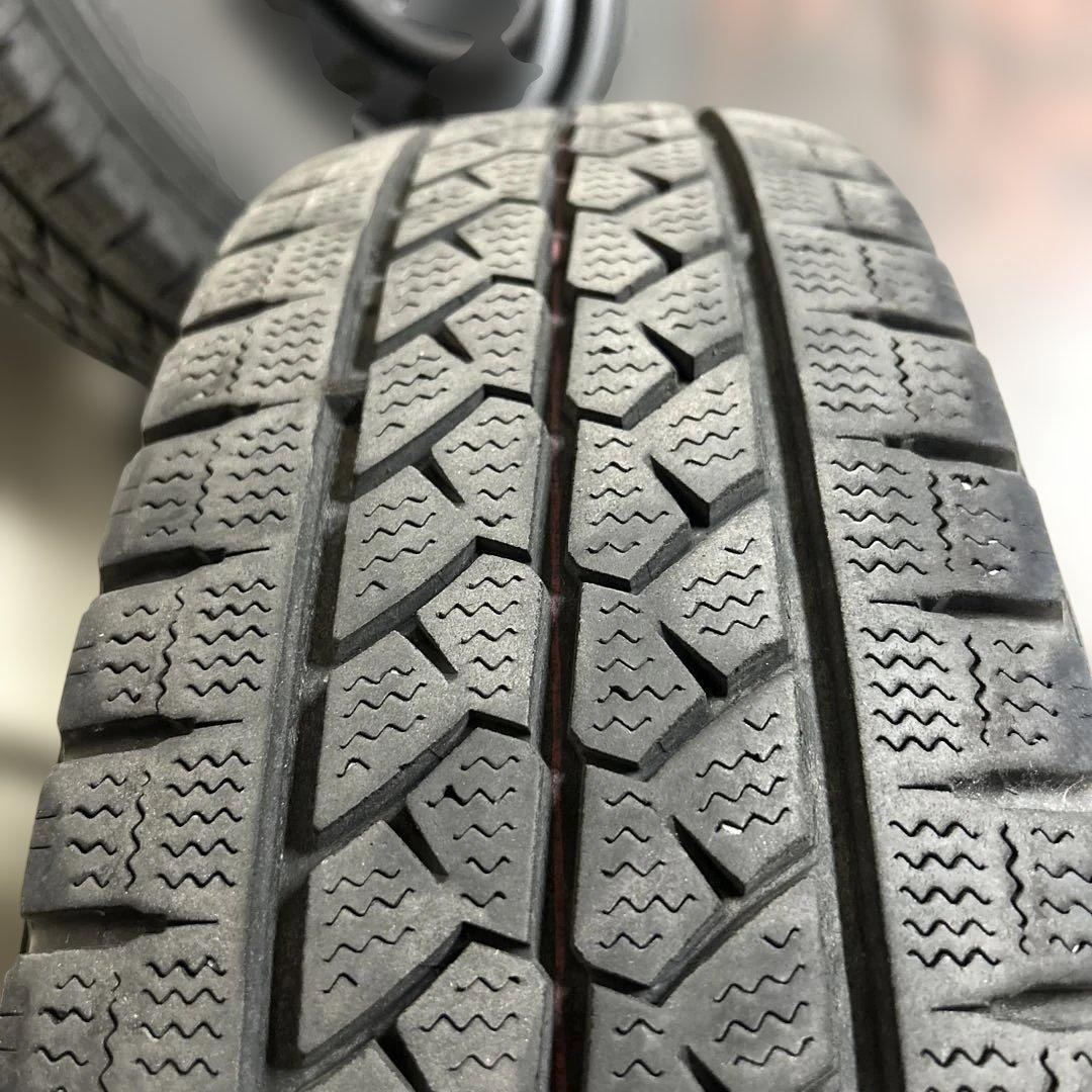 195/80R15 スタッドレスタイヤ　6穴