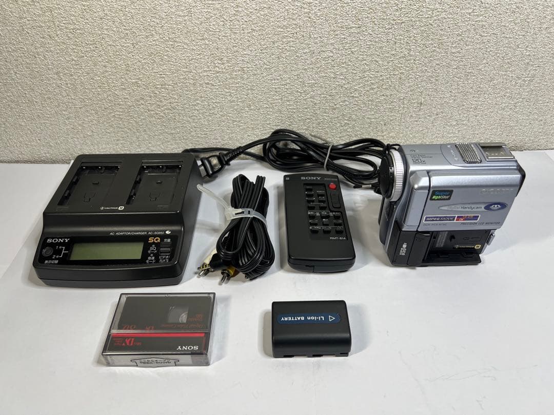 【美品】SONY ソニー ビデオカメラ DCR-PC9NTSC 未開封テープ付