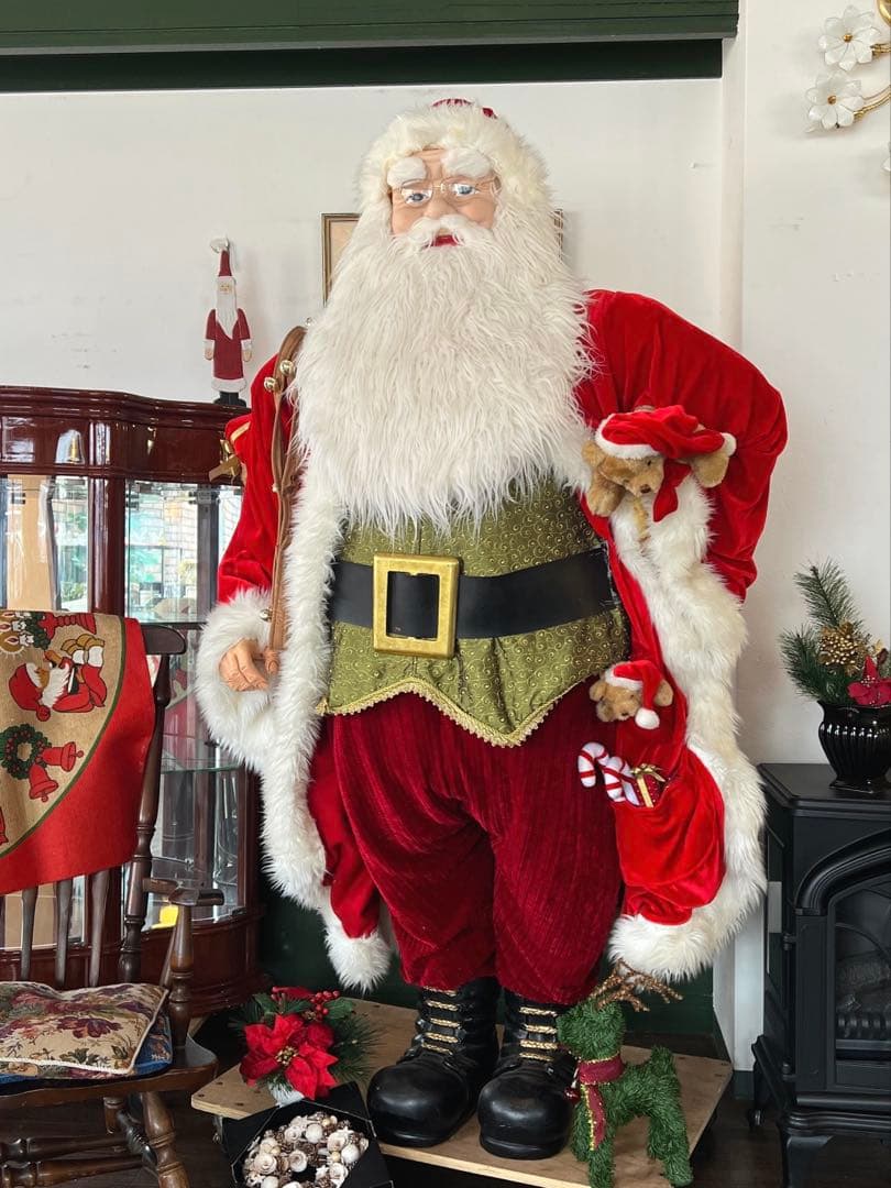 k165 クリスマス 存在感たっぷりのサンタクロースのオブジェ 大型 店舗什器