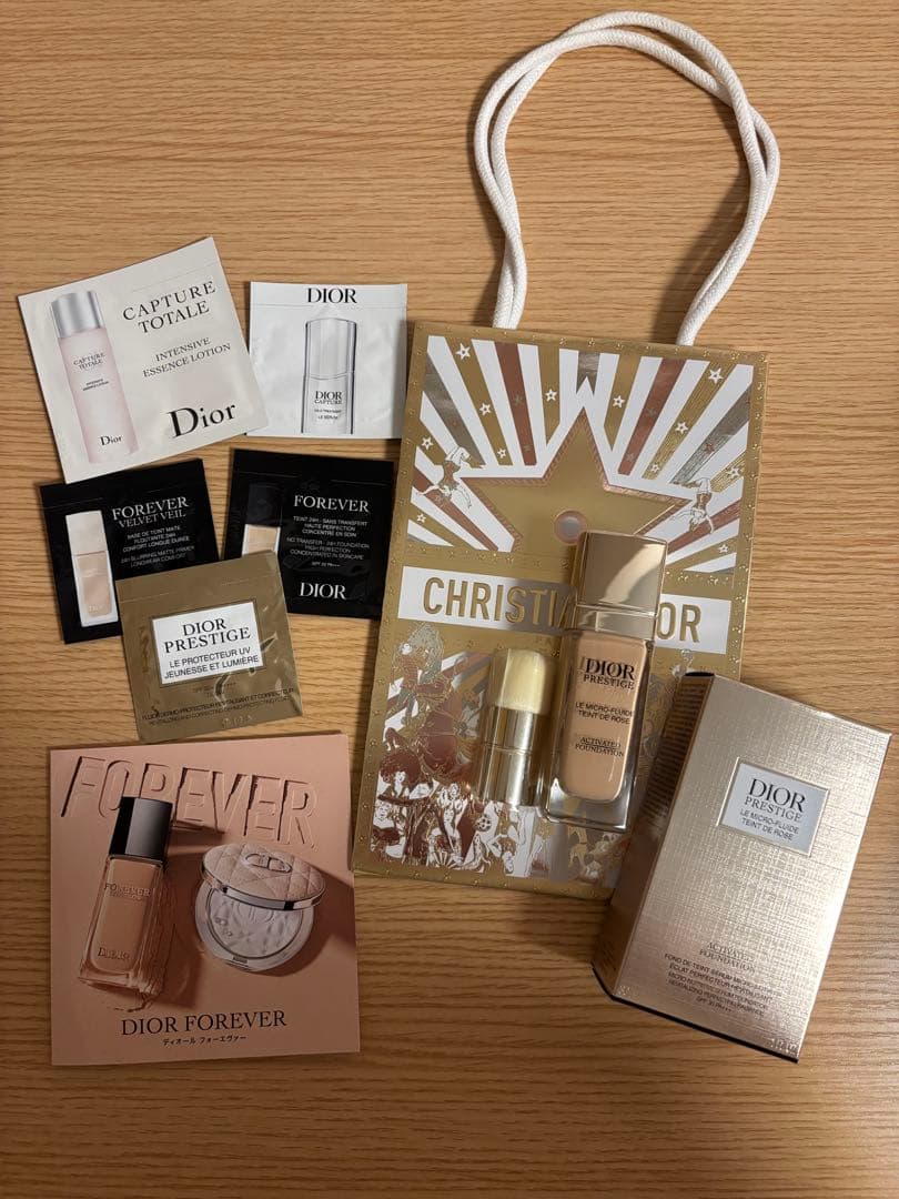 Dior最高級品　プレステージ　マイクロ　フルイド　タン 1CR