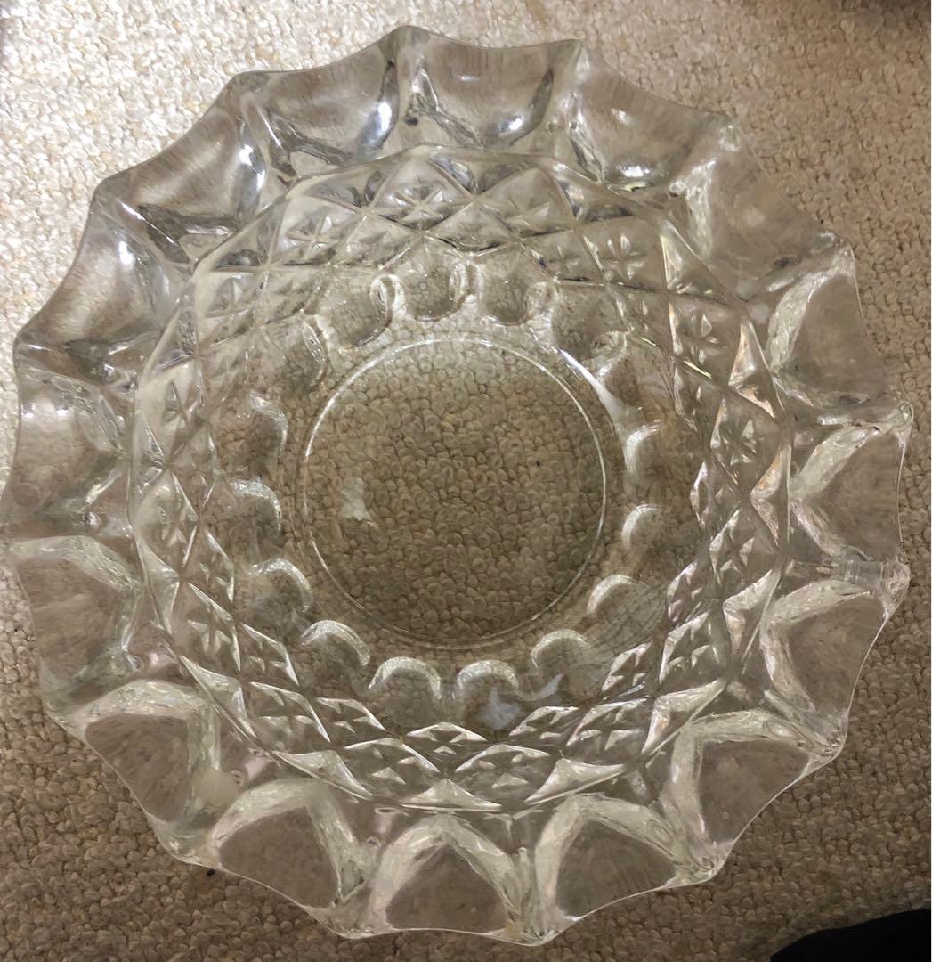 高級な灰皿入れ