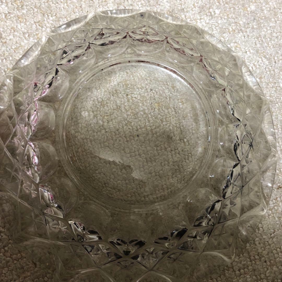 高級な灰皿入れ