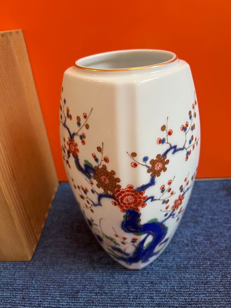 1140  深川製磁　金彩　梅の木　花瓶　未使用