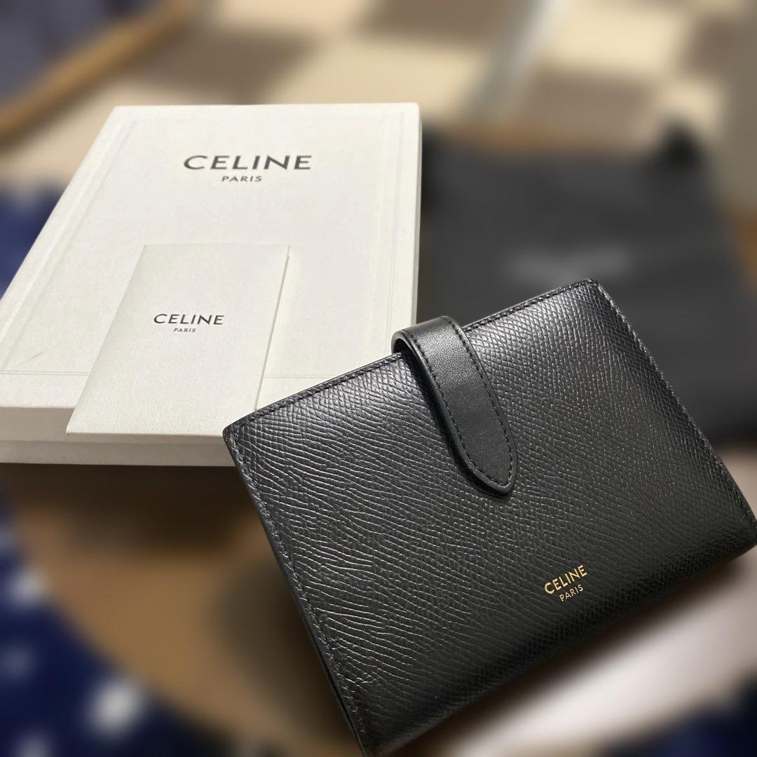 Celineセリーヌ ミディアム ストラップウォレット ブラック