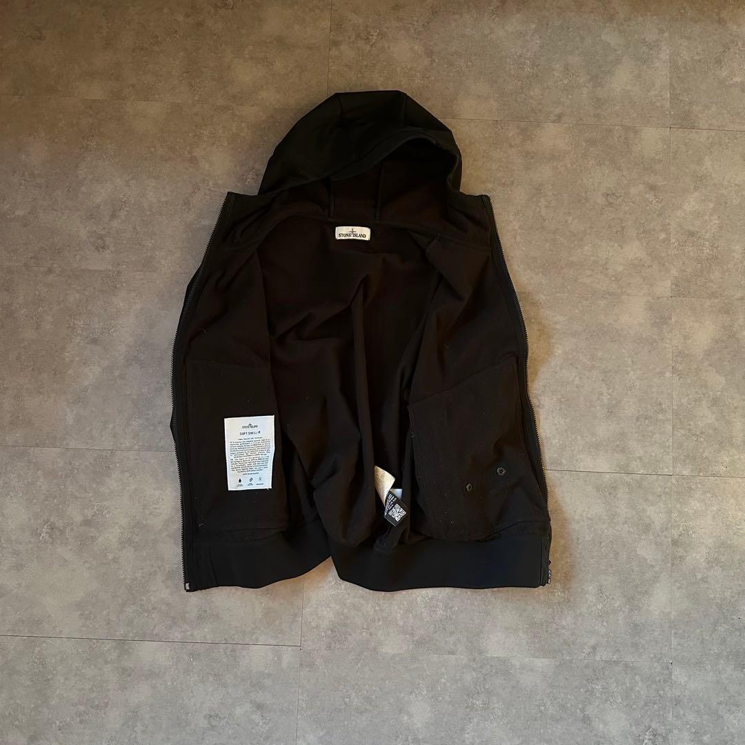 【極美品❗️】stone  ソフトシェルジャケット　黒