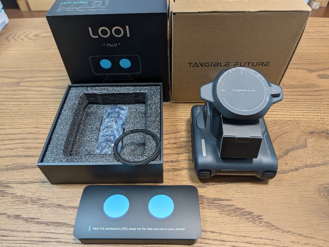 シュミ　LOOI Robot（ChatGPT搭載)