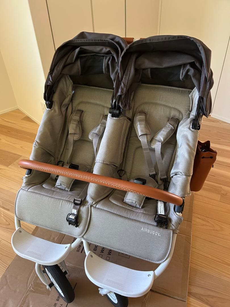 送料込み！AIRBUGGY 二人乗りベビーカー　ココダブルEXフロムバース