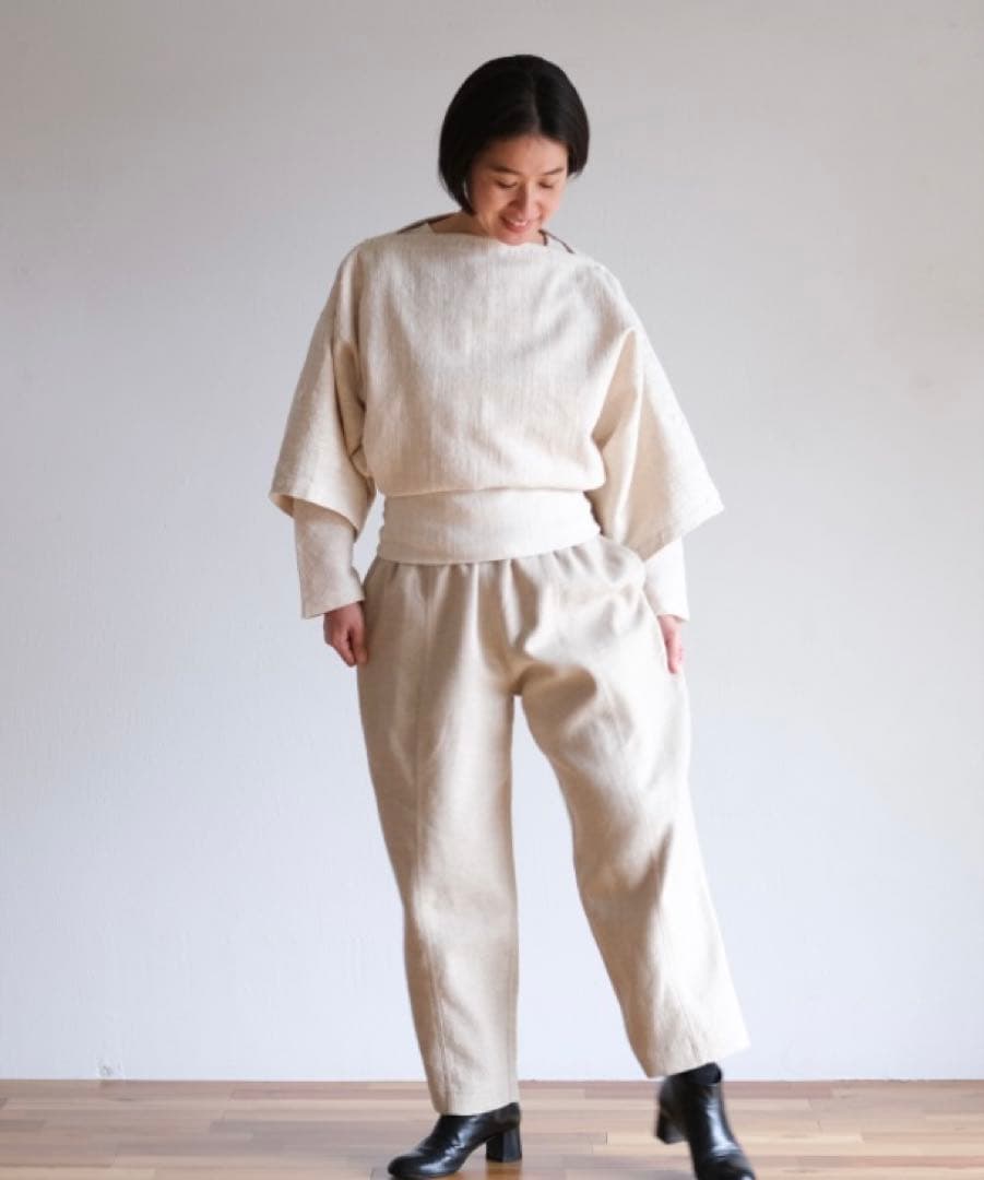 うさとの服  usaato 黒檀染め マルチウェイトップス 新品同様