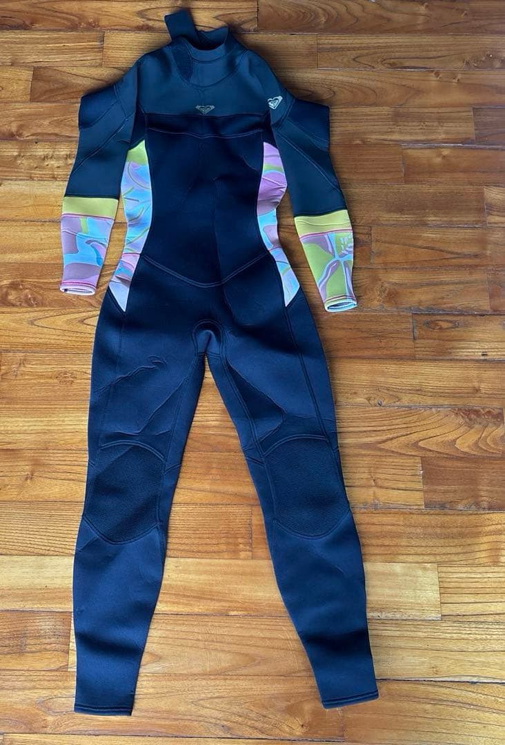 Roxy ウェットスーツAqua α Sサイズ