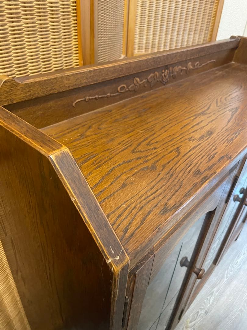 アンティーク　レトロ　ブラウン 木製キャビネット ガラス扉付き