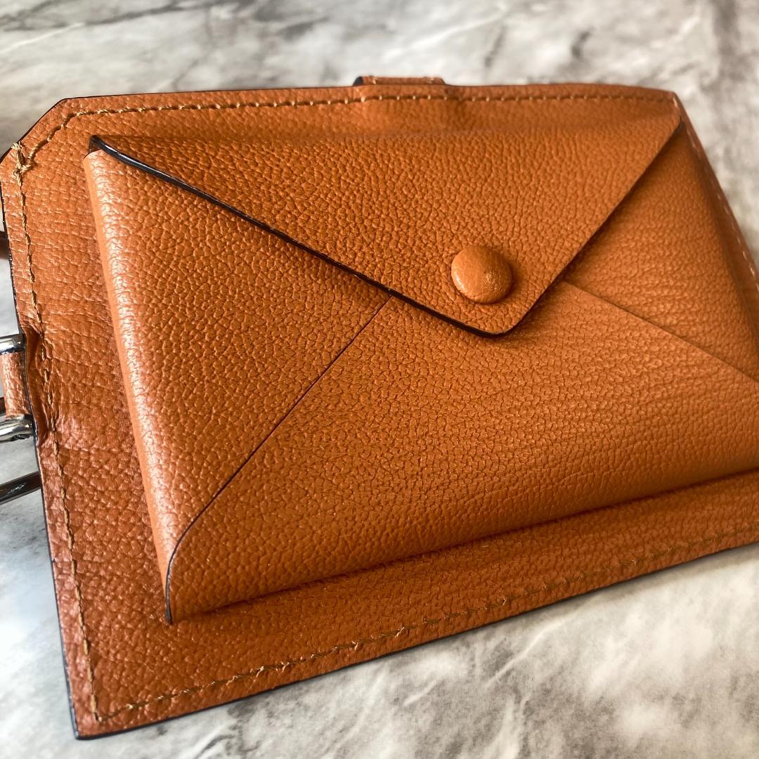 【新品 定価約3万】ラルコバレーノ スマートネックウォレット 財布 革　2435