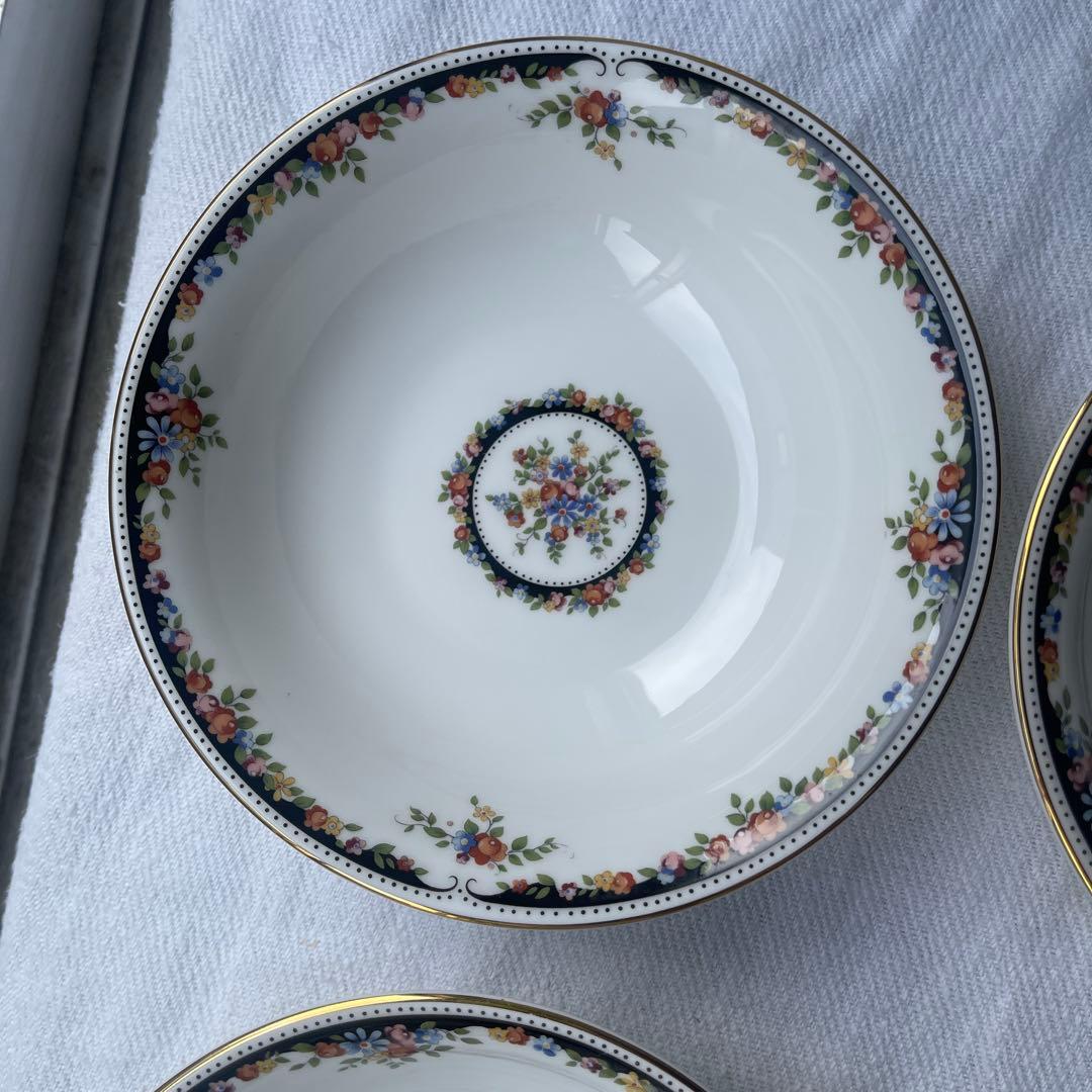 ウェッジウッド　オズボーン　サラダボウル　デザートプレートシリアルボウル