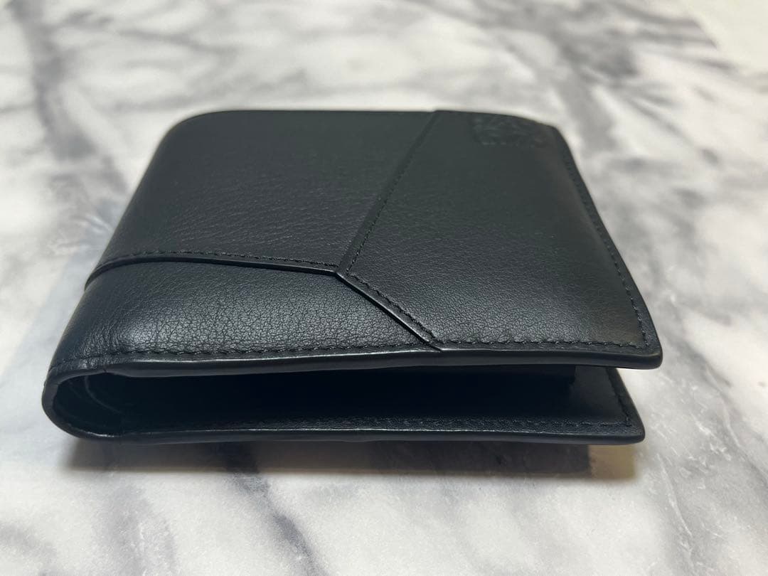 ロエベ 折り財布 パズル アナグラム ロゴ ブラック バイフォールド