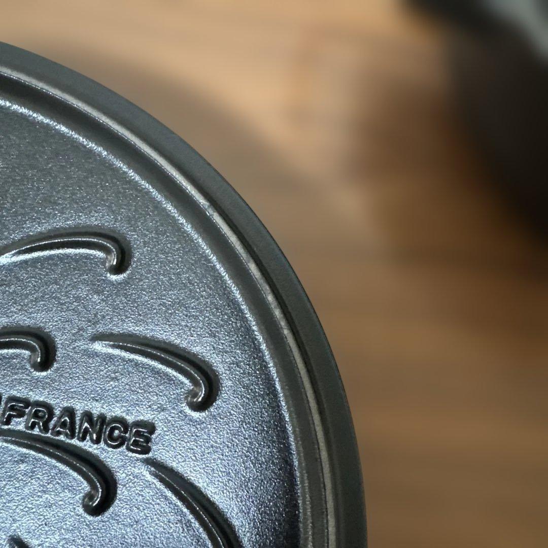 ストウブ staub ブレイザーソテーパン 24cm ブラック