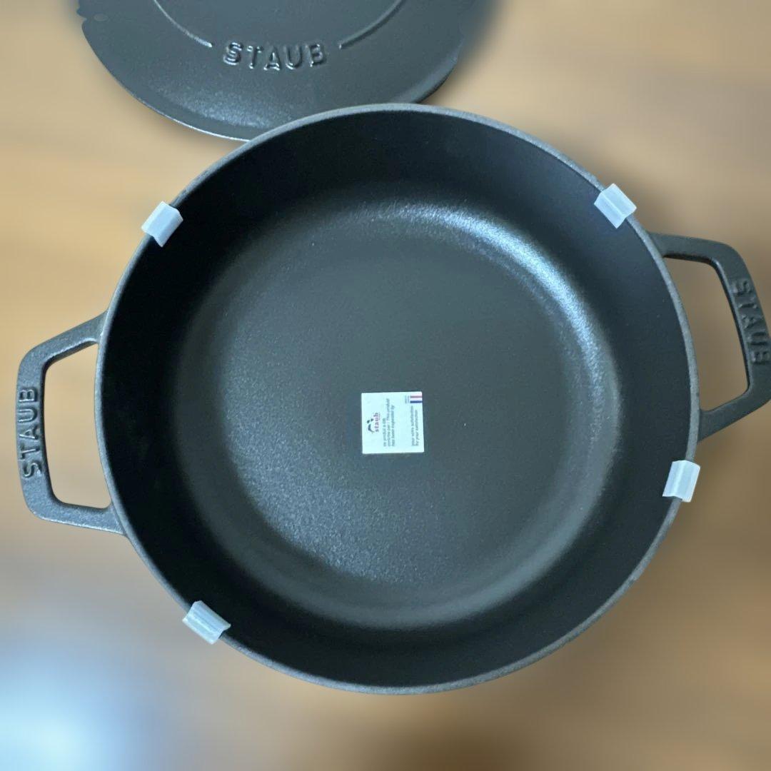 ストウブ staub ブレイザーソテーパン 24cm ブラック