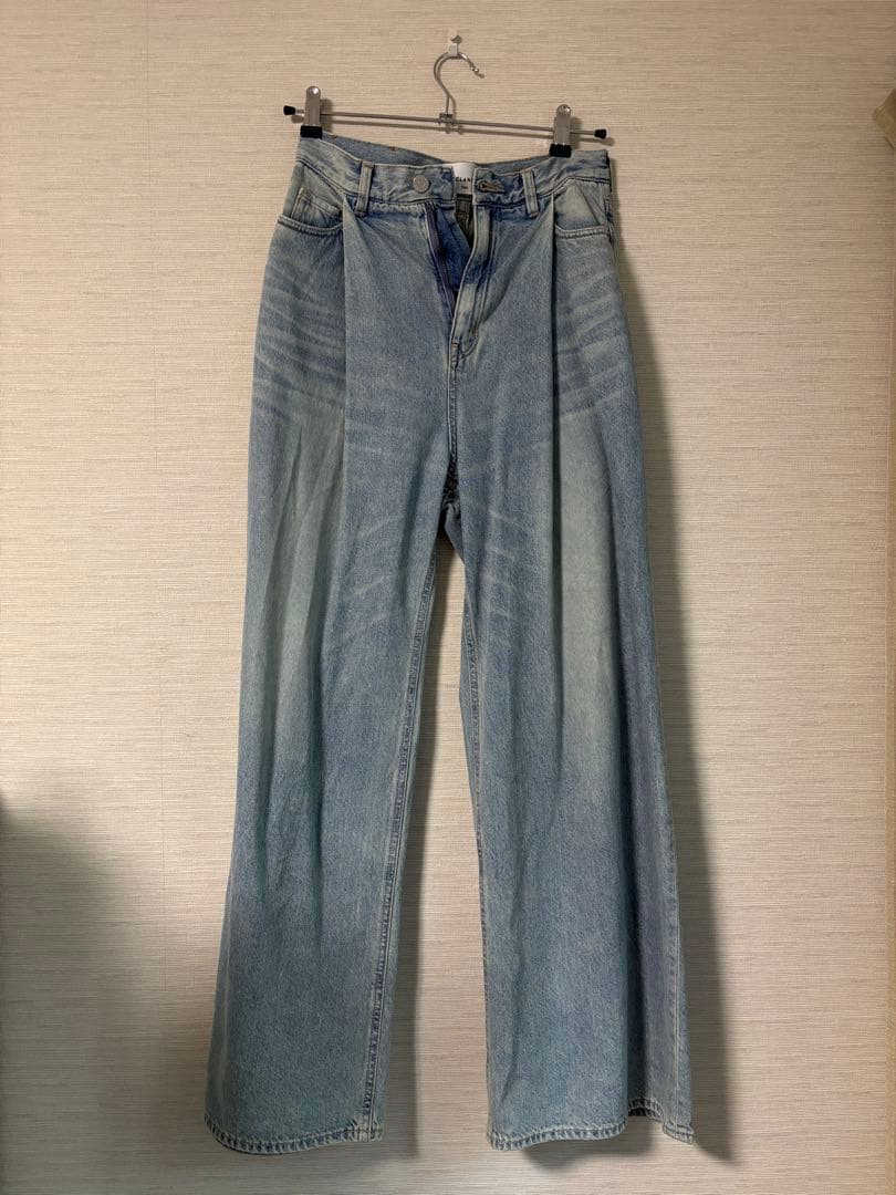 CLANE ライトブルーワイドレッグデニム