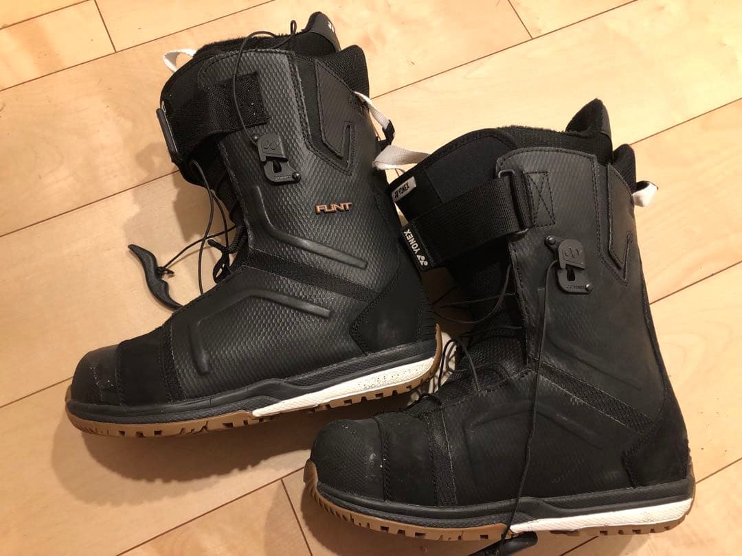 ヨネックス　YONEX FLINT 26.5