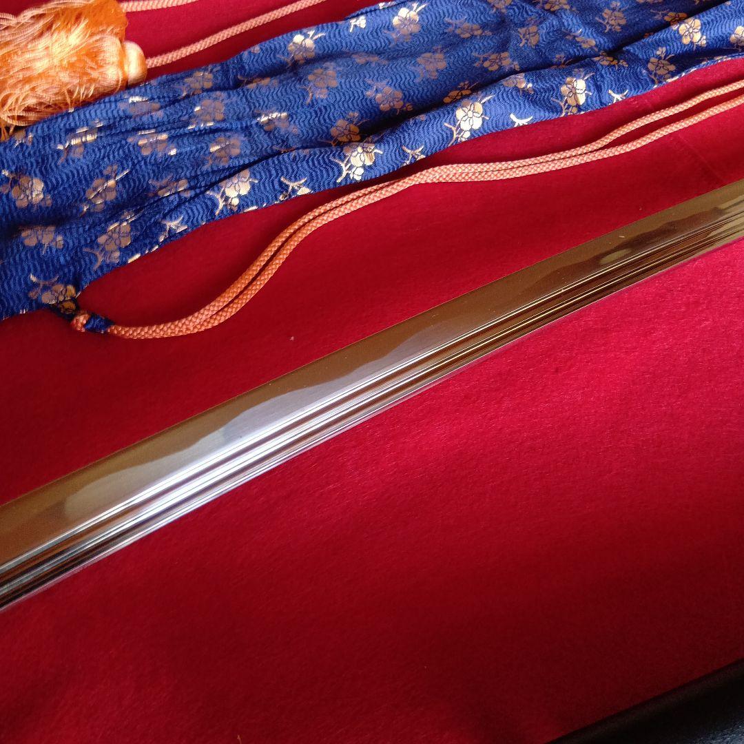 模造刀　和泉守兼定写し　刀身はアルミ合金製で切れません。