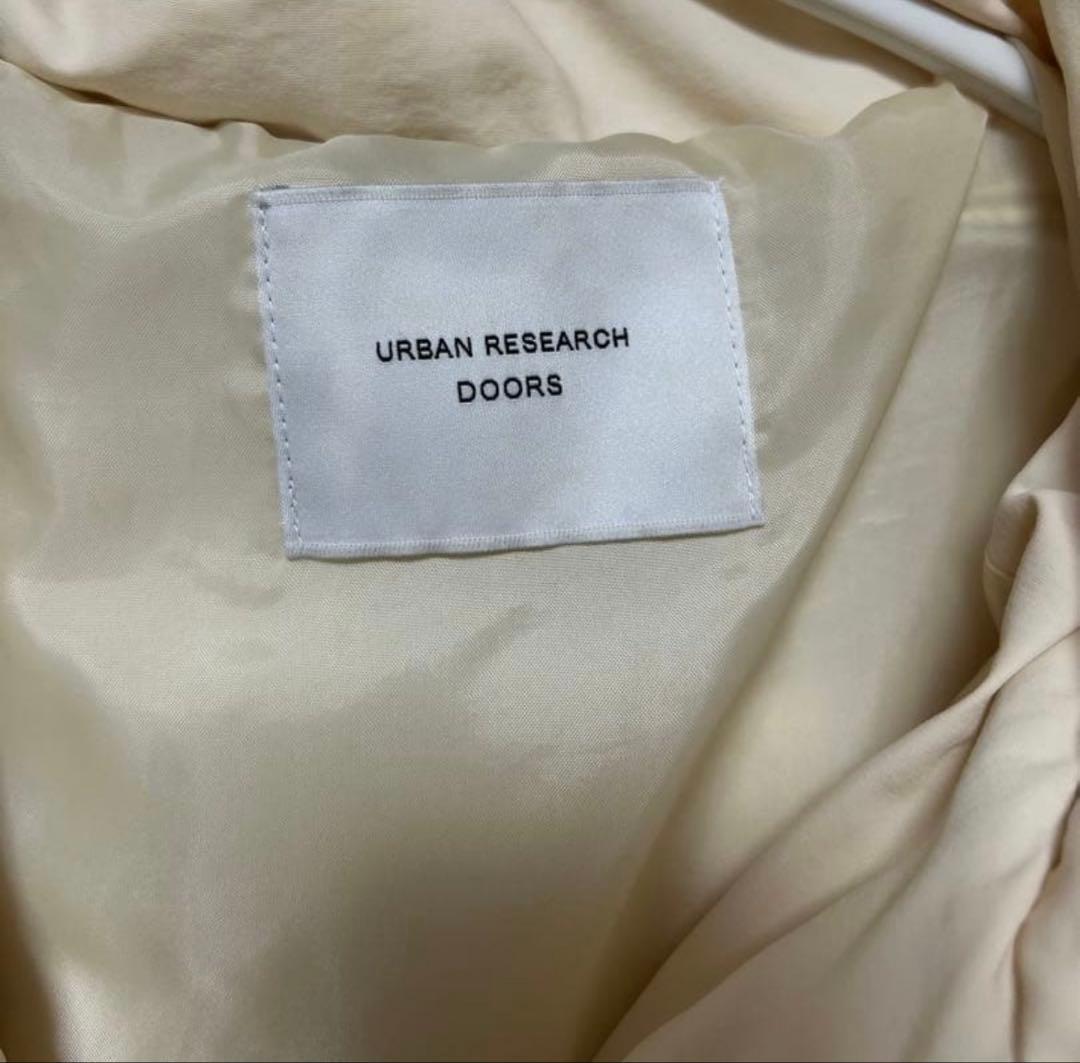アーバンリサーチ ドアーズ ダウンミドルジャケット　アイボリー　Mサイズ