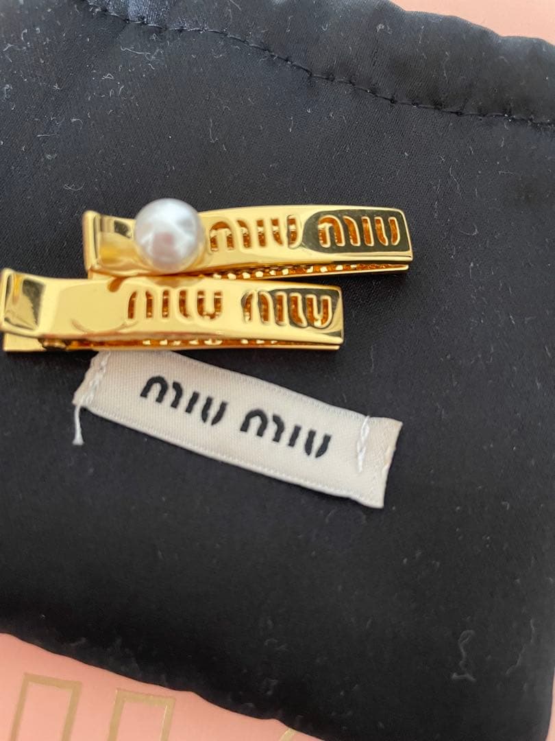 miumiu ヘアクリップ ヘアピン パール