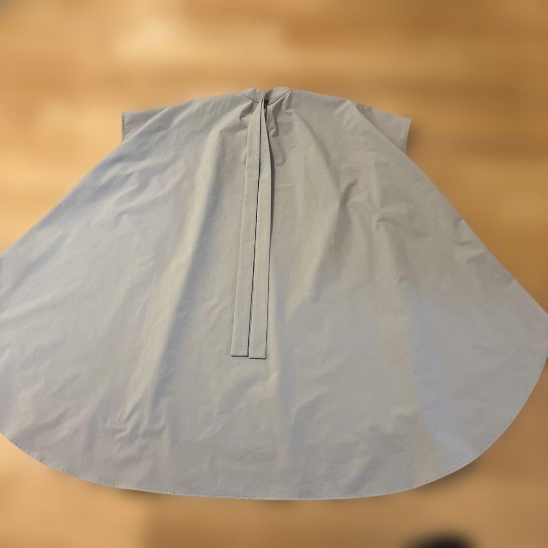 LE PHIL(2025年製) SOLOTEXノースリーブブラウス