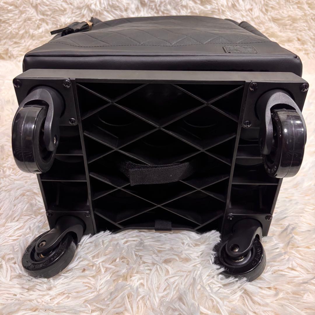 くぅ様向け【未使用級】スワニー　ダイヤキルト型押し　キャリートート