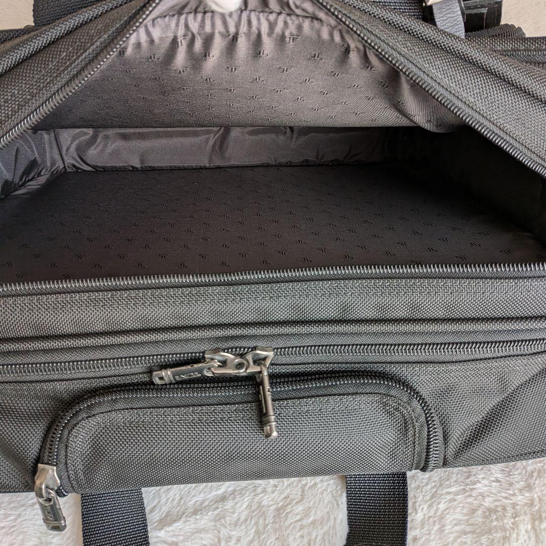 ✨️美品✨️ TUMI　トゥミ　キャリーバッグ　3層　26104D4　機内持込可