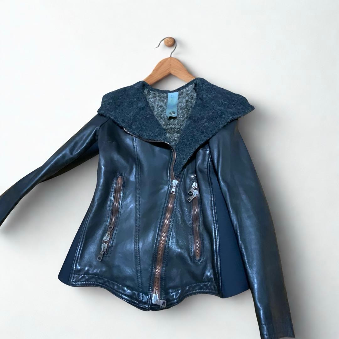 Delan デラン 黒レザージャケット フード セーターのような裏地 イタリア製