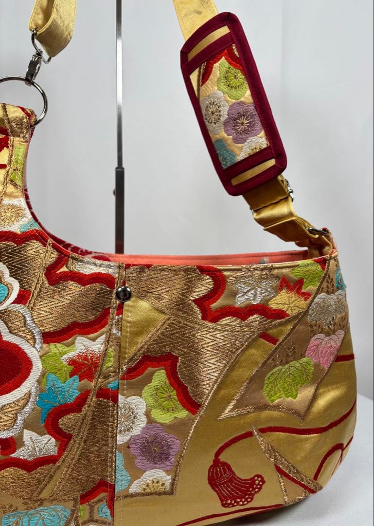 帯バッグリメイク　772番アシンメトリーBIGリバーシブル(肩あて飾り付き)