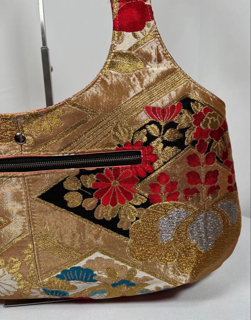 帯バッグリメイク　772番アシンメトリーBIGリバーシブル(肩あて飾り付き)