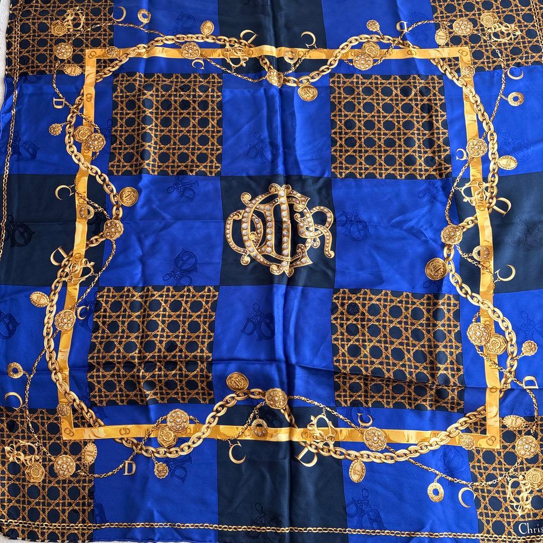 Christian Dior シルクバンダナ　青金等艶やかカラー　大判