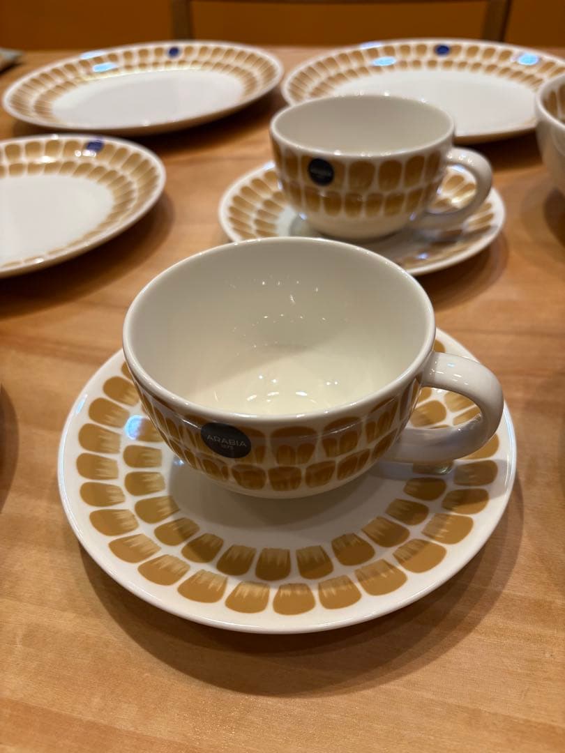 ARABIA トゥオキオ　ベージュ　食器10点セット
