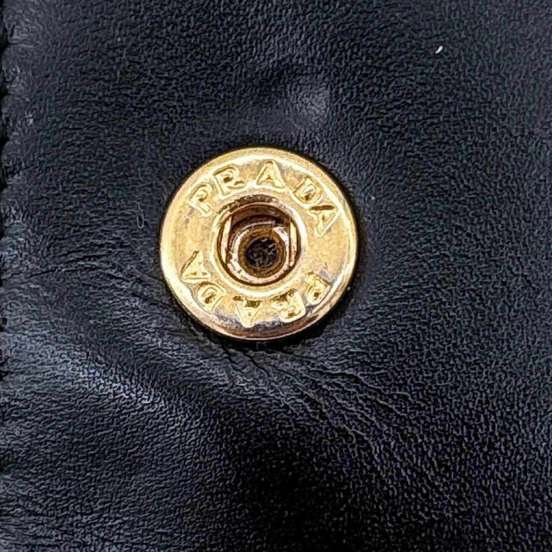 プラダ/サフィアーノ/長財布/二つ折り/BP0241/背面ファスナー付き/レザー