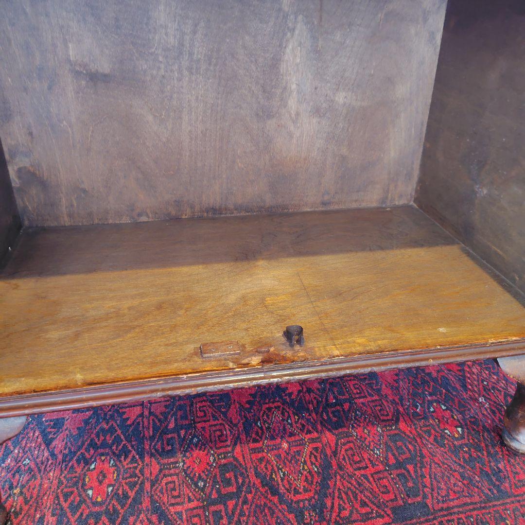 イギリス　ビンテージ　木製キャビネット 収納付き