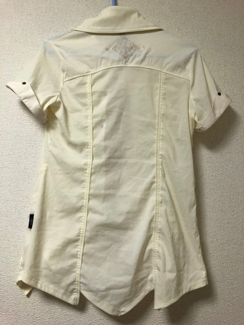 OzzCroceオッズクローチェクリーム色ショートスリーブシャツ