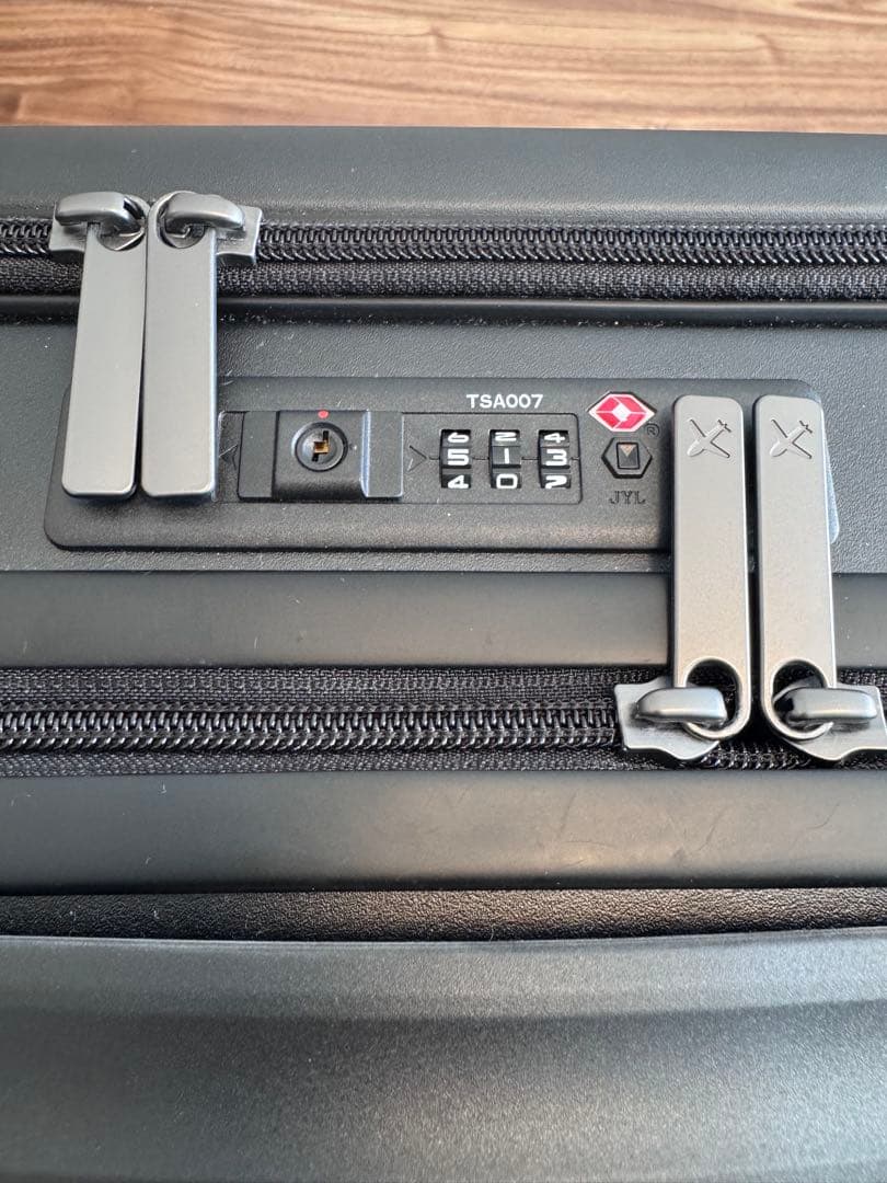 JAL オリジナルハードケース　スーツケース　30L