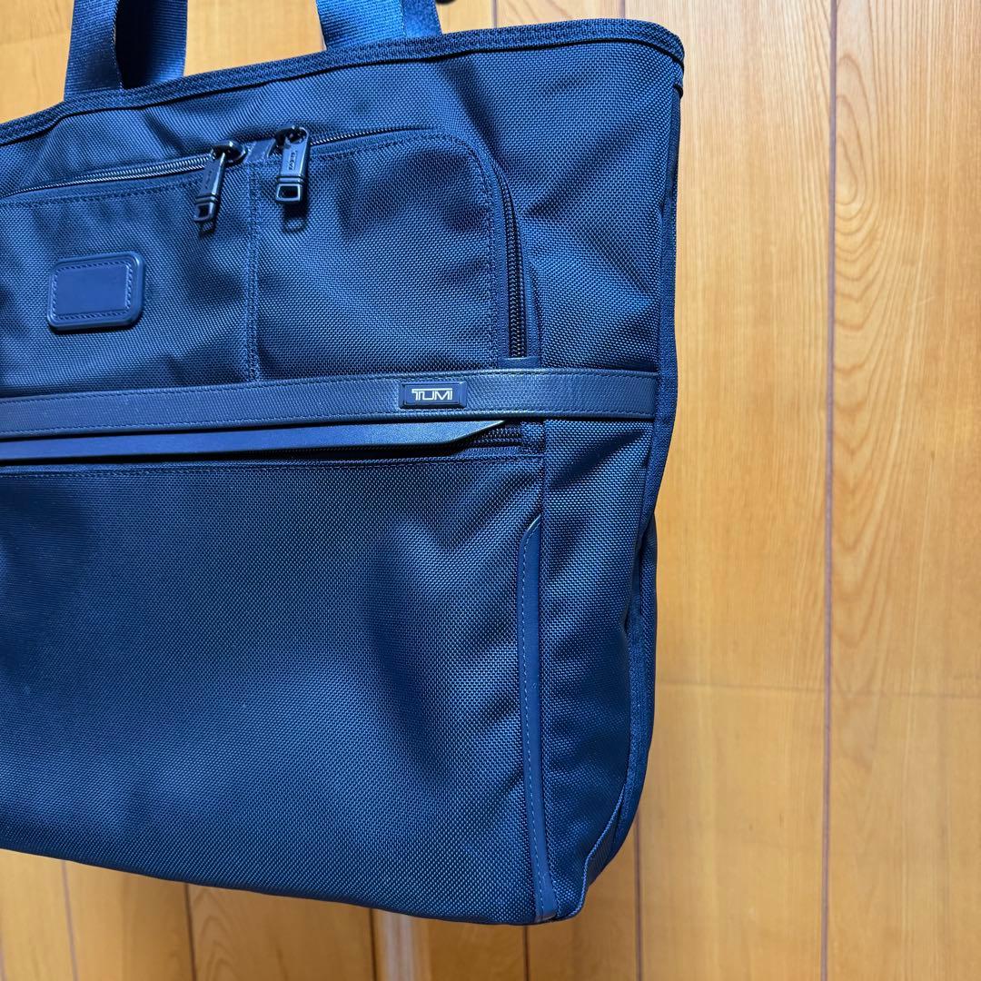 TUMI SHIPS別注モデル エクスパンダブル スクエア トートバッグ