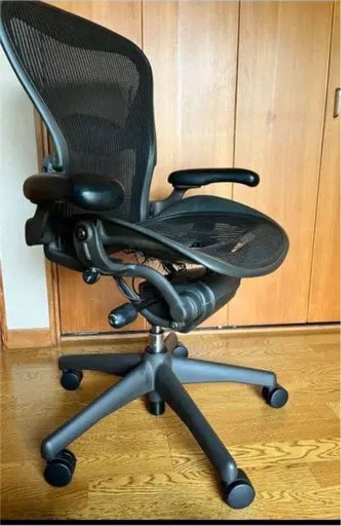 ハーマンミラー　アーロンチェア