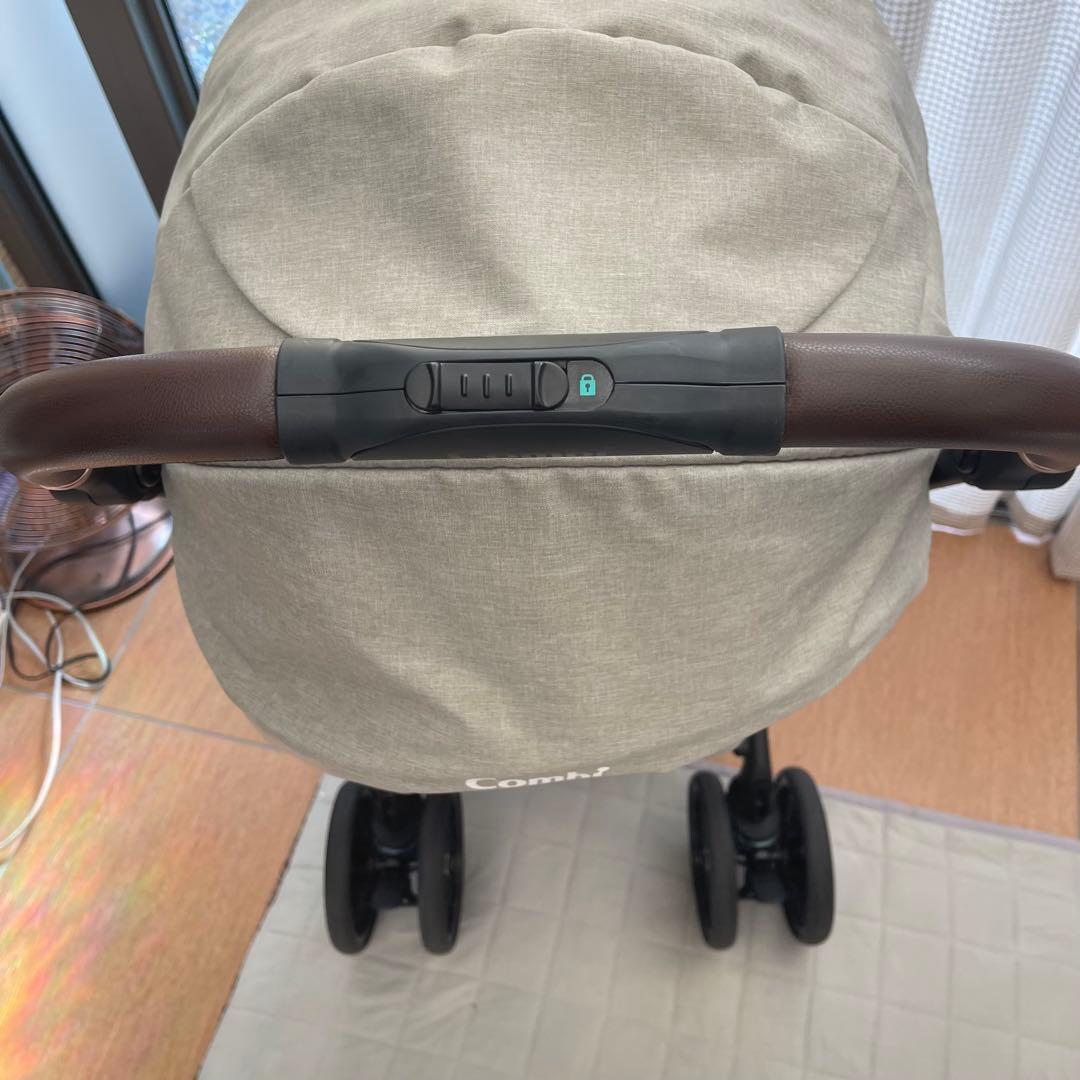 極美品！コンビ ベビーカースゴカルSwitch plus EG ロッタAS