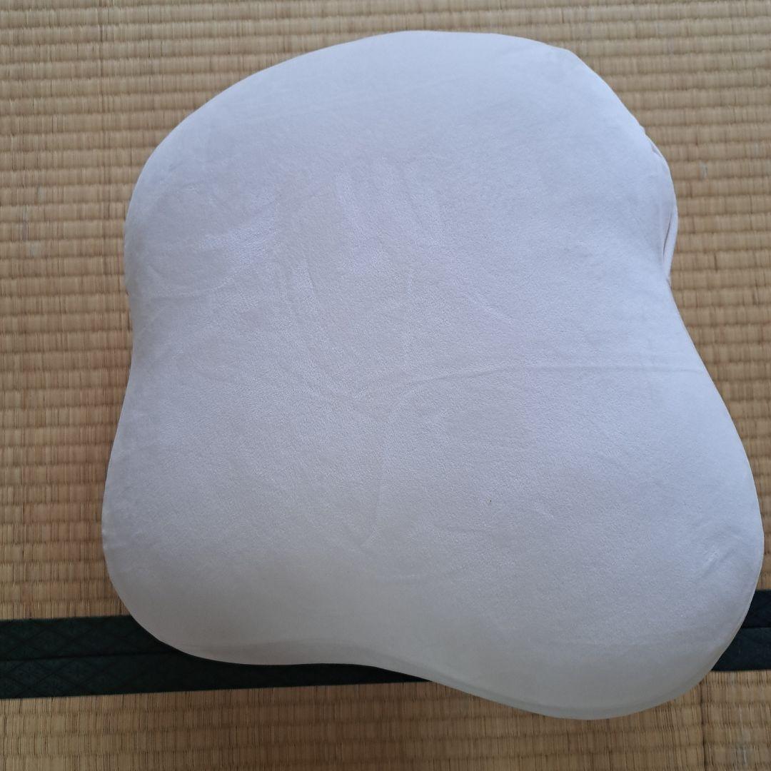 呼吸するクッション　fufuly