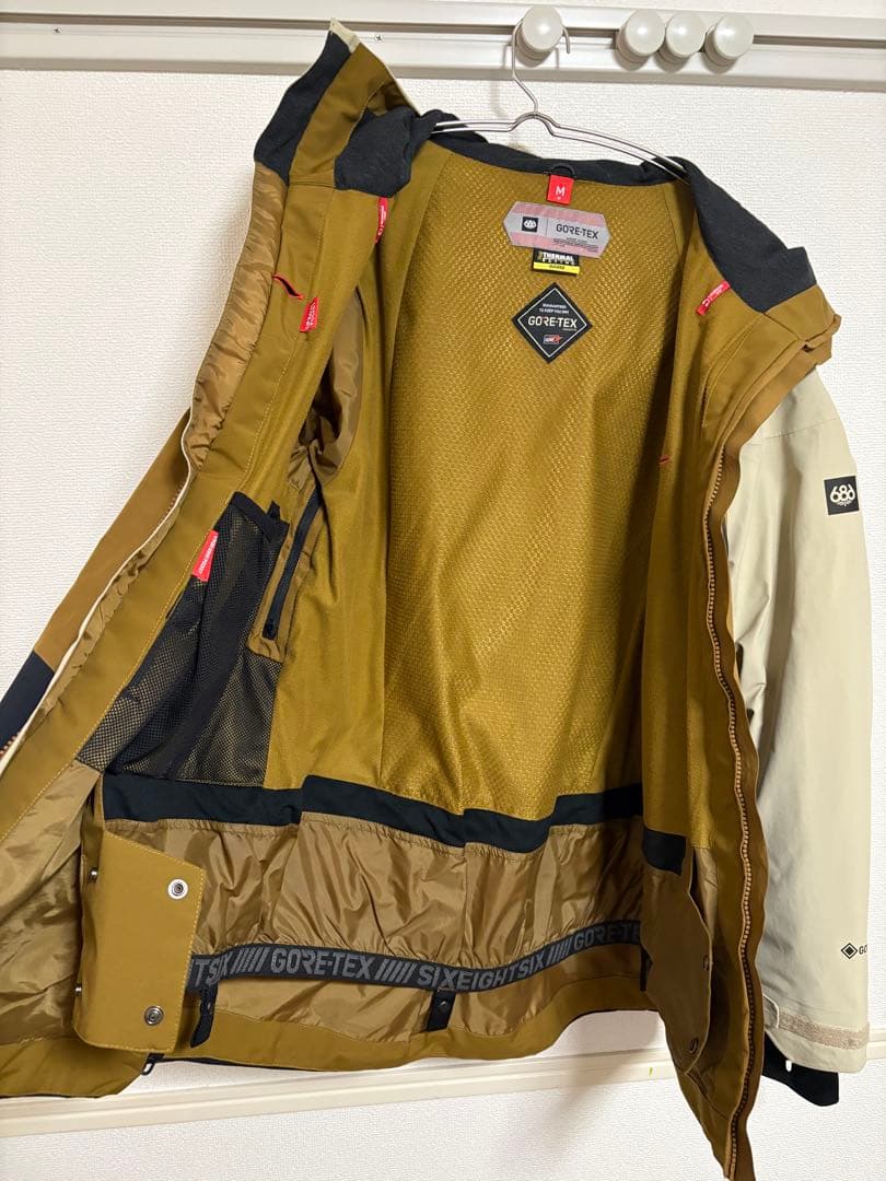 686 GORE-TEX スノーボードウェア　ビブパンツ　シックスエイトシックス