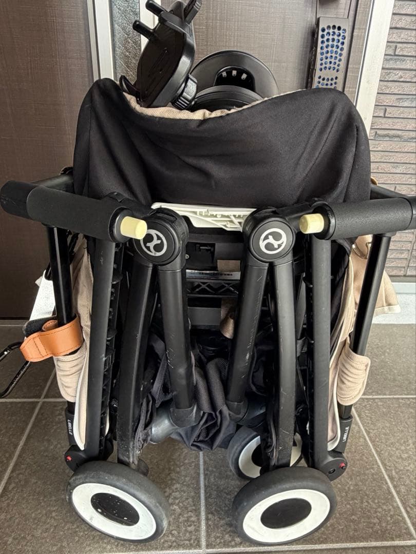 サイベックス　リベル　B型　ベビーカー　バギー　コンパクト　たためる　持ち運び