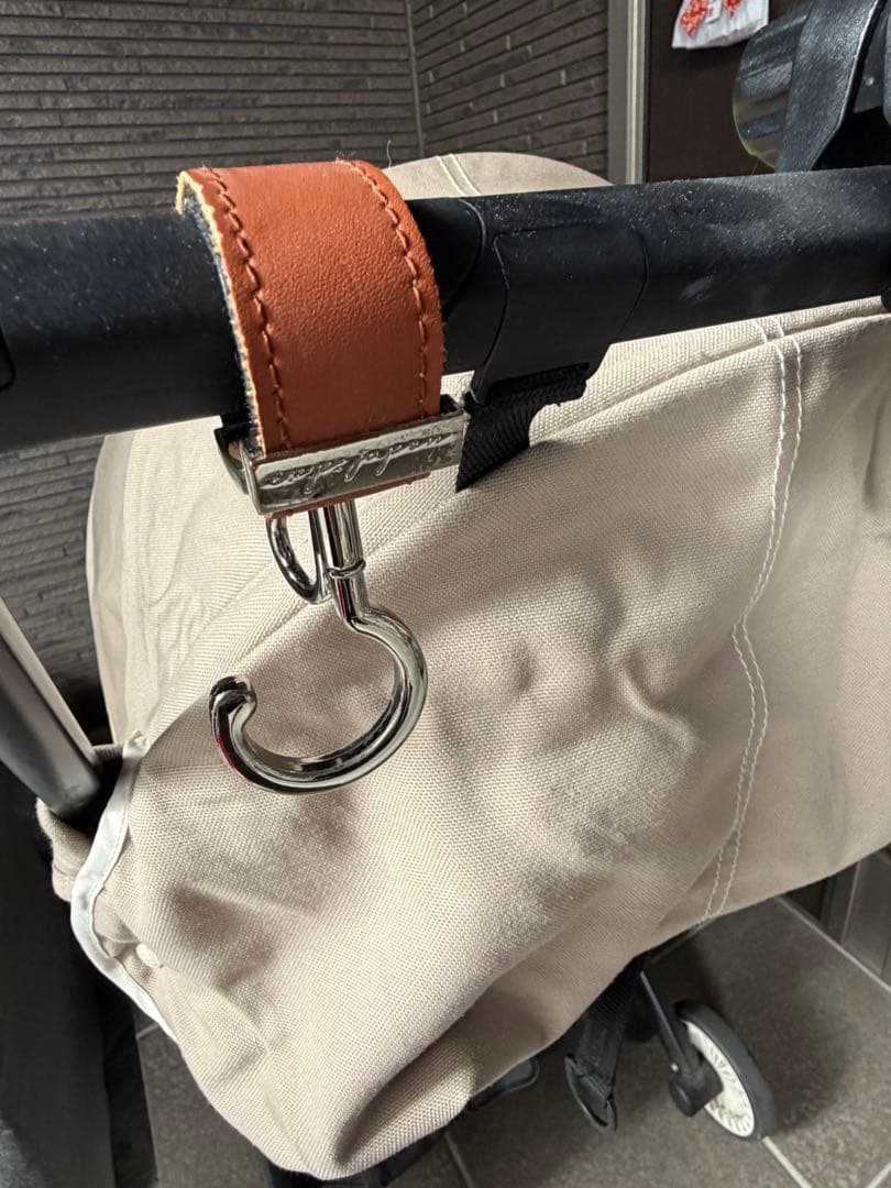 サイベックス　リベル　B型　ベビーカー　バギー　コンパクト　たためる　持ち運び