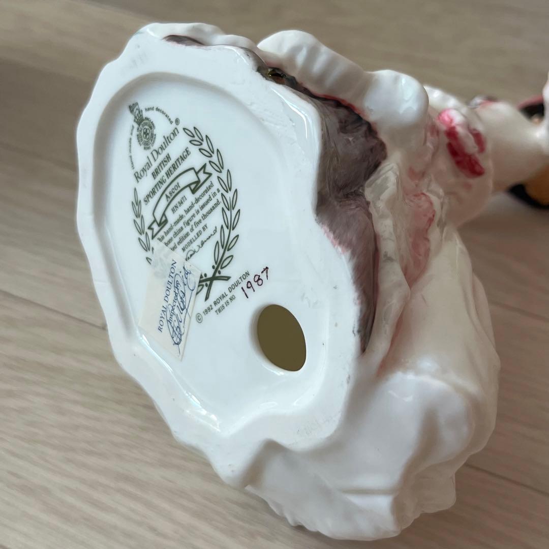 【激レア】美品 ロイヤルドルトン アスコット フィギュリン 人形 置物 高級 女