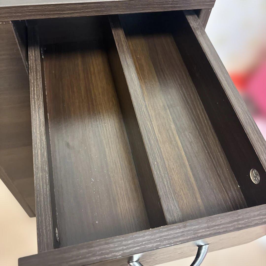 エトゥベラ 折りたたみ ネイルテーブル