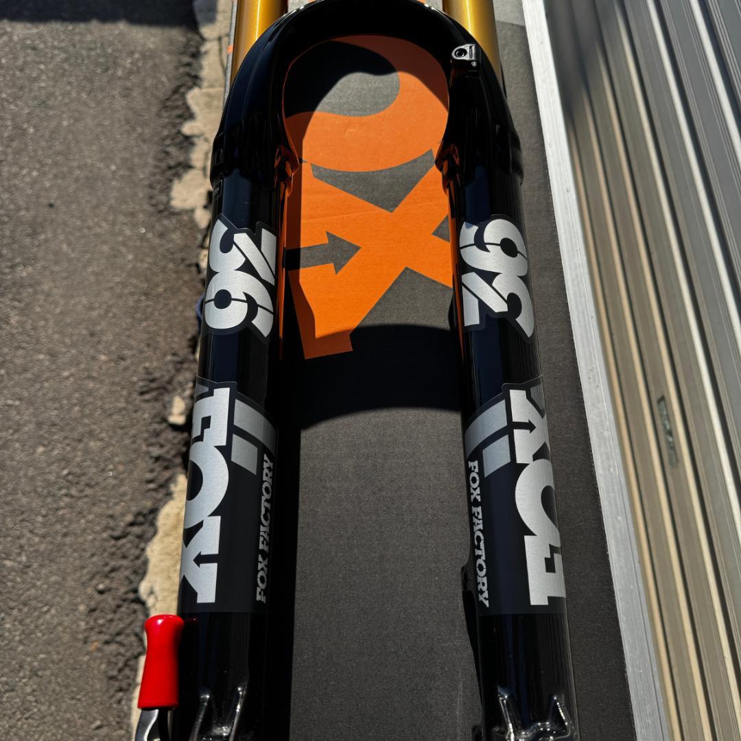 パーツ FOX FACTORY 36 FLOAT 29 160MM GRIP 2