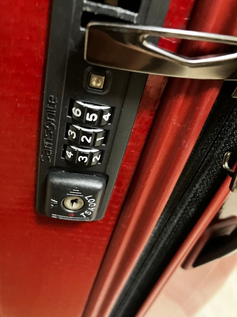 訳あり　サムソナイト コスモライト キャリー　赤　レッド　超軽量　旅行