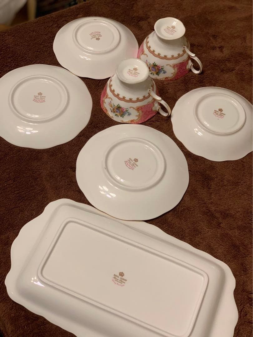   Lady Carlyle tea “set”