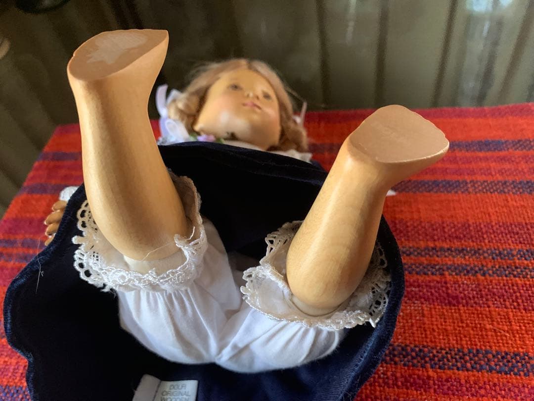 DOLFIイタリア製　可愛すぎる木彫少女人形！ 可愛がって下さい！