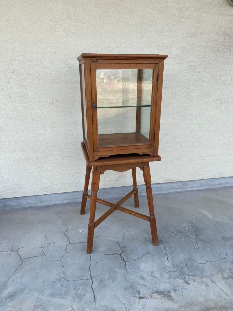木製ガラスケース 棚付き　引き取り限定